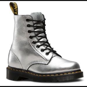 Dr. Martens Pascal Boots